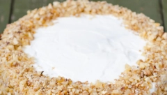 VASINA TORTA SA MLEVENIM KEKSOM Čuvena poslastica u još slađem izdanju, prste da poližete