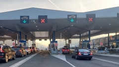 HAOS NA BATROVCIMA Kamioni čekaju i do deset sati