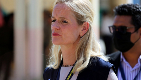 PUKAO JE POLITIČKI ŠAMAR, VIOLI OVE REČI IMA DA ODZVANJAJU U UŠIMA! Brnabić postavila na mesto mrziteljku uspešne Srbije