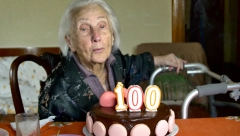 ONI MOGU DA DOGURAJU DO 100. GODINE Ljudi koji su rođeni u ovom mesecu žive najduže
