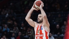 OVO NIKO NIJE OČEKIVAO Branko Lazić snimljen u neobičnom izdanju pred meč sa Barselonom (VIDEO)