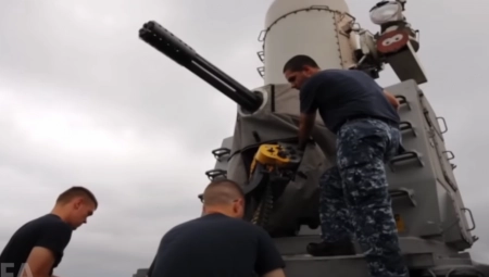 OVO JE AMERIČKA MAŠINA SMRTI! SAD pripremio smrtonosno oružje za borbu protiv Huta (VIDEO)