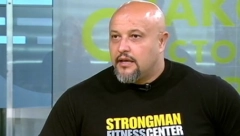 "DOBAR MUŠKARAC JE OPASAN I JAK, NISI TI TU DA BUDEŠ SREĆAN" Milan Strongmen napravio "buru", polovini Srbije se ovo ne sviđa!