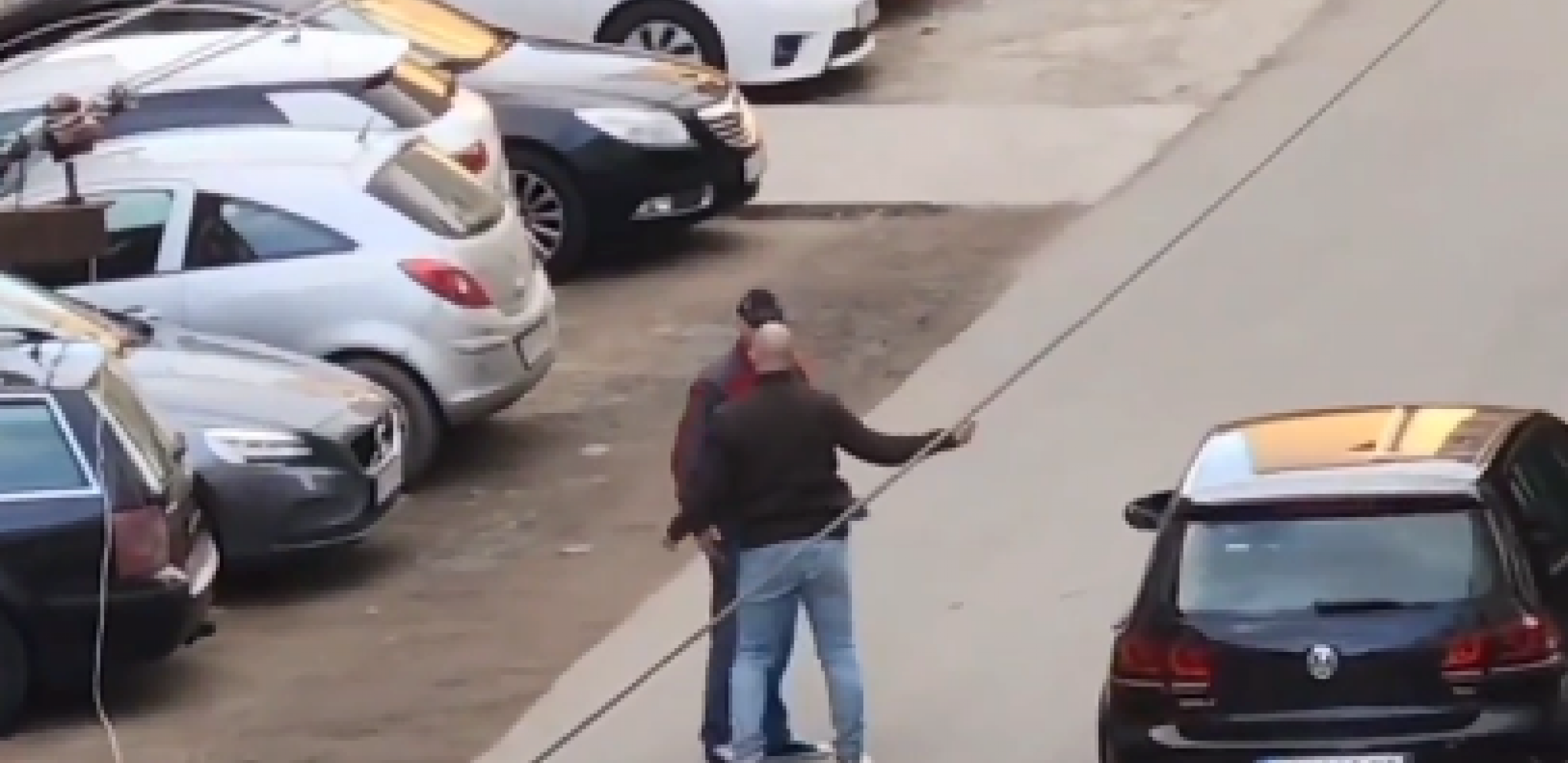 ŠVALER DOŠAO KOD UDATE ŽENE Ostavio auto na parkingu, a o tome šta je uradio bruji cela Srbija!