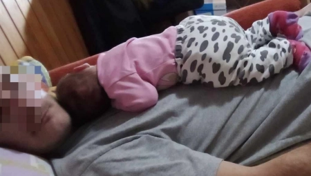 POHVALIO SE FOTKOM SA TEK ROĐENOM BEBOM, PA STRADAO Tuga u selu Ježevica, Nikola tek što je postao otac (FOTO)