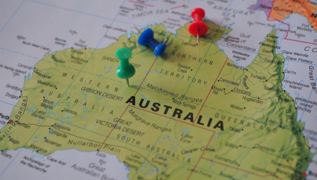 SENATORKA BILA PRIMORANA NA KOLEGINA NEPRIKLADNA DODIRIVANJA! Skandal trese australijski parlament!