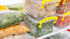 SPASITE SE MUKE Pre nego što otputujete, obavezno stavite metalni novac u zamrzivač