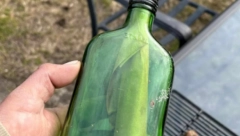 OTKRIVENA MISTERIJA POSLE VIŠE OD 30 GODINA Čovek pronašao tajnu poruku u boci, evo šta se krije iza svega