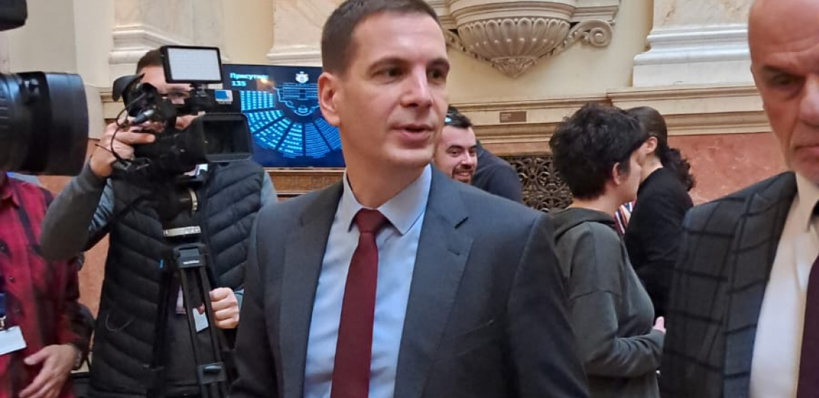 JOVANOVIĆ NA ISTOJ LINIJI S ĐILASOVCIMA Orlić: To je ona linija "nezavisnog Kosova" na kojoj Kurti zahvaljuje