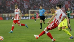 ŠOK NA "MARAKANI" Golman ne prelazi u Zvezdu jer je pevao Partizanove navijačke pesme!