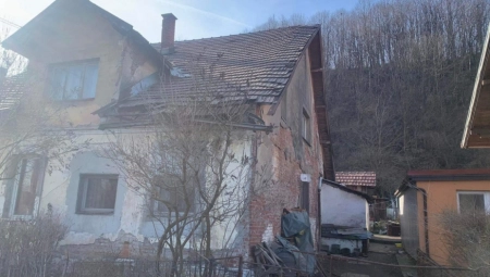 OVDE JE ODRASLA ANDREA, KOJA SE SUMNJIČI DA JE SA LJUBAVNIKOM UBILA SAŠU IZ DOBOJA Majka joj nije ni decu upoznala, ovo traje 15 godina
