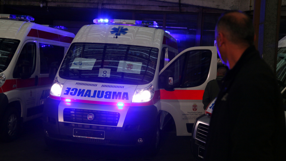 PET SAOBRAĆAJNIH NEZGODA Hitna odmah reagovala