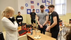 NIS PODRŽAO ELEKTROTEHNIČKU ŠKOLU „NIKOLA TESLA“ U BEOGRADU Moderni kabinet za fiziku za nove uspehe srednjoškolaca