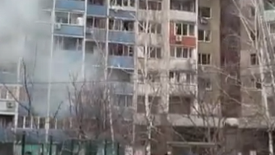 PRVI SNIMCI MASOVNOG RUSKOG RAKETNOG NAPADA U Kijevu odjeknulo nekoliko eksplozija (VIDEO)