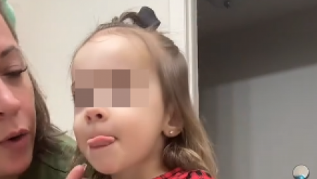 AU, ŠTA RADE OVA DECA! Sraman trend cirkuliše mrežama, roditelji van sebe zbog ponašanja svojih mališana