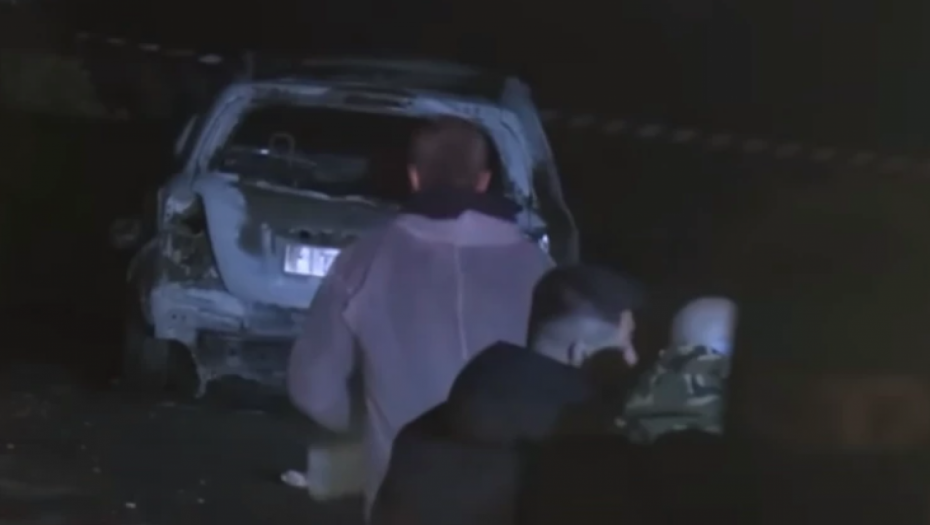 ISPRED KUĆE GA IZREŠETALI, PA SPALILI TELO Kada su policajci u ugljenisanom automobilu pronašli ovo usledio šok! (VIDEO)