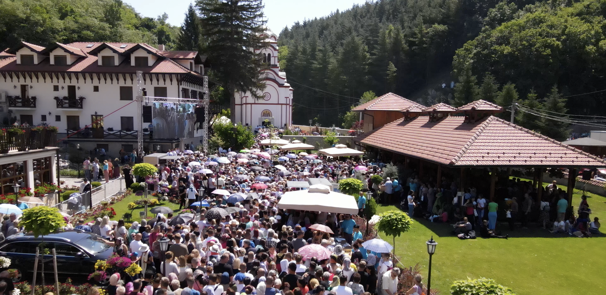 SKRIVENA ISTORIJA MANASTIRA TUMANE ZA KOJU MALO KO ZNA Bio je tajno miniran i srušen, a slika stara 100 godina otkriva neverovatnu istinu!