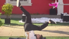 URNEBESNA SCENA U BELOJ KUĆI! Uroš Stanić doneo odluku da vežba, njegove akrobacije nasmejale čitavu javnost