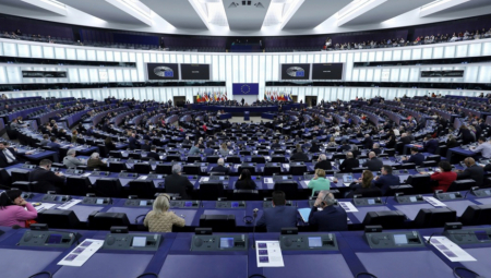 "NATO JE KRVLJU NATOPLJENA TERORISTIČKA ORGANIZACIJA" Poslanik Evropskog parlamenta gnevan zbog jedne najave Alijanse