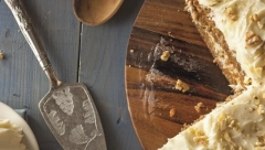 FENOMENALNA BOMBA TORTA Jednostavno se pravi a ukrasiće svaku svečanu trpezu