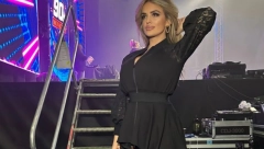 TRUDNA PEVAČICA GRUPE KOJU SRBIJA OBOŽAVA! Ušetala na binu, pa saopštila publici srećne vesti