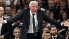 RUMEN KAO BULKA Jeste li se ikada zapitali zbog čega se Željko Obradović ponekad zacrveni? Ovo je odgovor