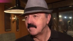 HARIS DŽINOVIĆ PLAKAO, PA POTKAČIO MELINU Snimak izazvao buru na mrežama, pevač u rastrojstvu!