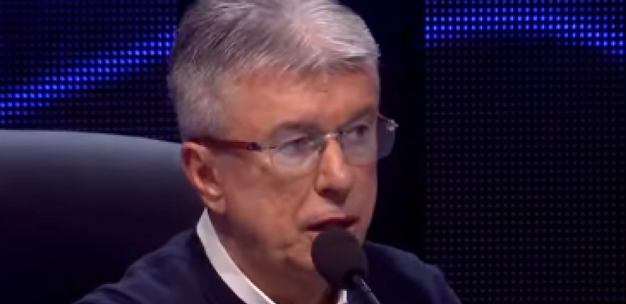 POZNATA PEVAČICA UMALO OTELA POPOVIĆA OD SUZANE Saša je bio lud za njom i njenim grudima, ali nije imao šanse