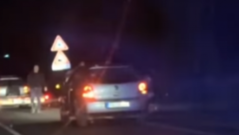 JEZIVA SCENA NA PUTU RIVICA-VRDNIK Automobil završio na krovu (VIDEO)