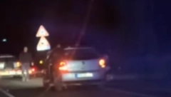 JEZIVA SCENA NA PUTU RIVICA-VRDNIK Automobil završio na krovu (VIDEO)
