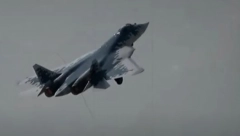 "PAKLENI LOVAC" Rusija napravila najmoćniji avion na svetu (VIDEO)