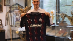 DETE KLUBA SE I ZVANIČNO VRATILO KUĆI Janković jednom rečju opisao povratak u Partizan