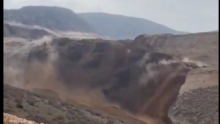 JEZIV SNIMAK URUŠAVANJA RUDNIKA Devet ljudi zatrpano, sve je nestalo za nekoliko sekundi (VIDEO)