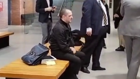 ZORAN MARJANOVIĆ PRVI PUT U JAVNOSTI OD KADA JE NA SLOBODI Šokirao izgledom, ovako se pojavio na suđenju za ubistvo Jelene (VIDEO)