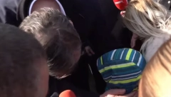 DIRLJIV PRIZOR U NIŠU Dečak dotrčao do Vučića, predsednik ga zagrlio, samo mu je OVO stidljivo rekao