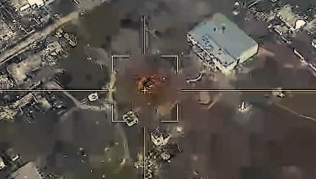 UKRAJINSKA KULA OD KARATA RUŠI SE U AVDIJEVKI! Vašington više nego jasan: "Neće imati šanse protiv nadmoćnije ruske vojne sile" (VIDEO)