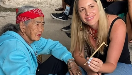 BAKA OD 107 GODINA JE NAJSTARIJA TATU UMETNICA Živi na Filipinima, a njena tehnika tetoviranja je posebna (FOTO)