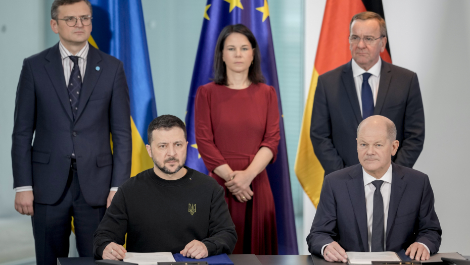 ISTORIJSKI KORAK Šolc i Zelenski stavili potpis