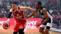 "ŽUĆKOVA LEVICA" OSTAJE CRVENO-BELIMA Teodosić i Gedraitis posle preokreta doneli Zvezdi četvrti uzostopni trofej Kupa Srbije