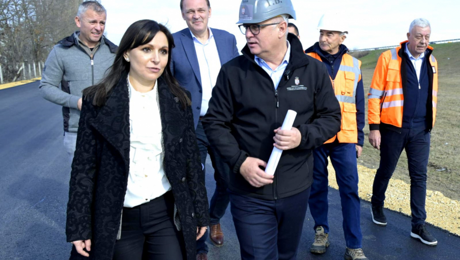 MINISTAR VESIĆ PORUČIO: "U obnovu lokalnih i regionalnih puteva uložićemo još dve milijarde evra" (FOTO)