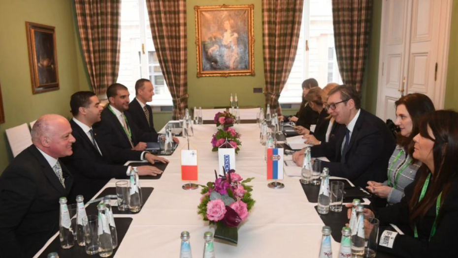 VUČIĆ SA PREDSEDAVAJUĆIM OEBS-a: Istakao sam da su izbori u Srbiji bili demokratski i transparentni (FOTO)