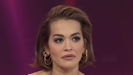 KAKVO NEVASPITANJE! Slavna pevačica pobegla sa snimanja emisije, Rita Ora odmah dotrčala da spasi krizu