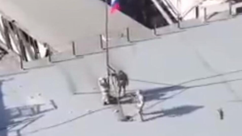 RUSI PODIŽU ZASTAVU U AVDIJIVKI! Veliki poraz za Ukrajinu: "Bitka je okončana" (VIDEO)