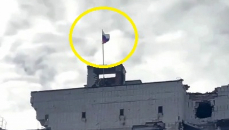 VIORI SE RUSKA ZASTAVA! Decenija prođe kako nije viđena (VIDEO)