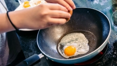 SAVET PROFESIONALNOG KUVARA Uradite ovo pre prženja i više vam se hrana neće lepiti za tiganj