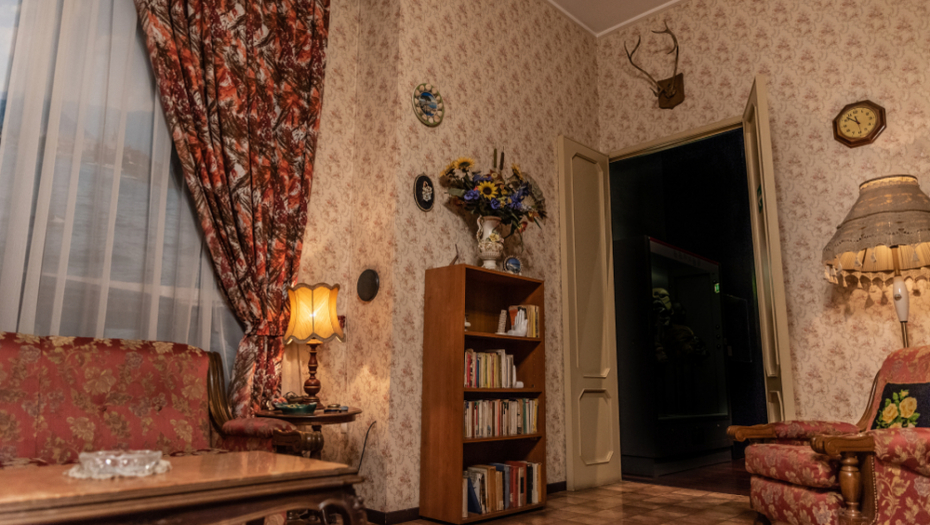 MOŽDA IMATE HILJADE EVRA U KUĆI, A DA TO NI NE ZNATE Ove sličice sa kraja prošlog veka danas vrede čitavo bogatstvo