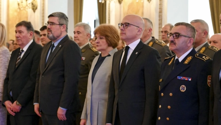 "VI STVARATE I ŠKOLUJETE BRANITELJE NAŠE" Ministar Vučević prisustvovao obeležavanju Dana Univerziteta odbrane (FOTO)