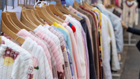 ČOVEK KOJI JE IZMISLIO "SVE ZA 100 DINARA" UMRO KAO MILIJARDER:  Evo kako je stvorio imperiju od radnje sa sitnicama!