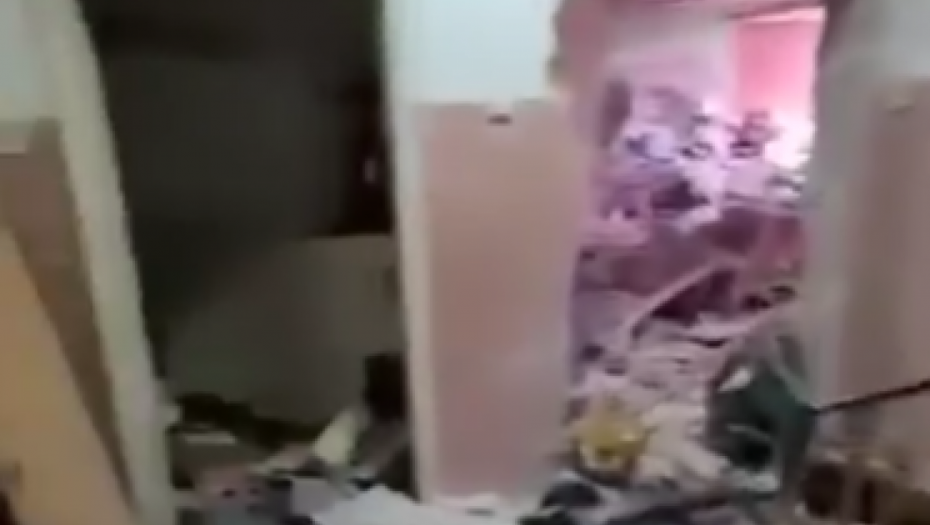 ZGRADA U PARAĆINU NAKON EKSLOZIJE PLINSKE BOCE Krš i lom na sve strane (VIDEO)
