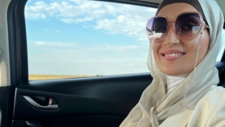 ZUKORLIĆEVU UDOVICU OVAKVU JOŠ NISMO VIDELI: Muftinica sve zaprepastila novim imidžom, pljušte komentari, u 1 detalj svi gledaju